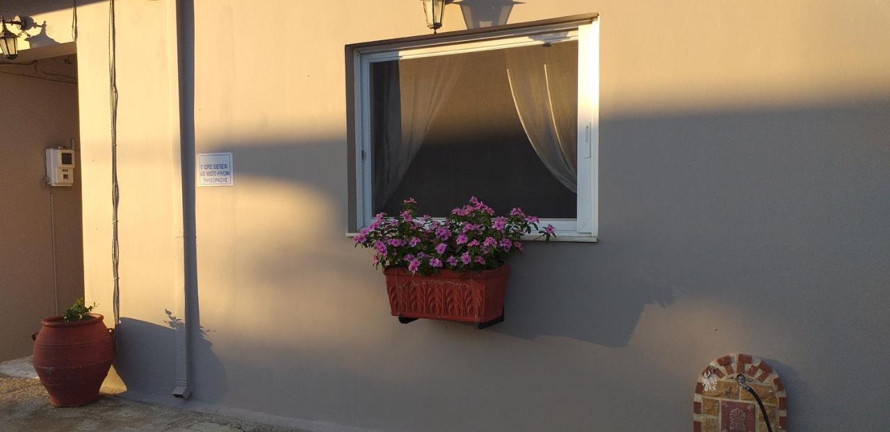 Ferienwohnung Takis House Kato Panayia Exterior foto