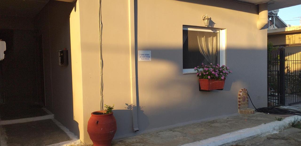 Ferienwohnung Takis House Kato Panayia Exterior foto